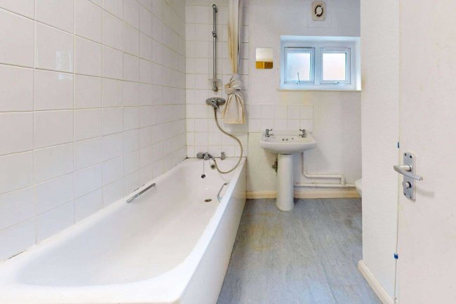 Flat B, 1 Newton Road, London, W2 5JP 1