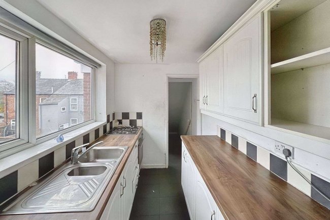 562 John Williamson Street, South Shields, NE33 5LW 4