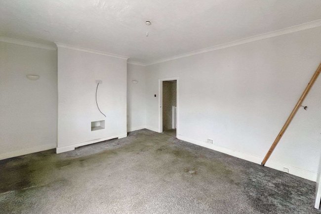 562 John Williamson Street, South Shields, NE33 5LW 4