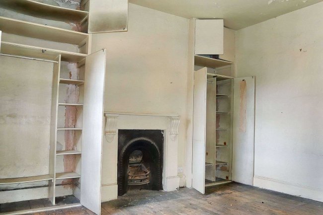 Flat C, 67 Heyford Avenue, Kennington, London SW8 1EB 6