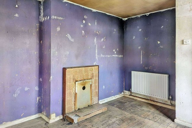 10 Everard Lane, Caterham, CR3 6QS 4