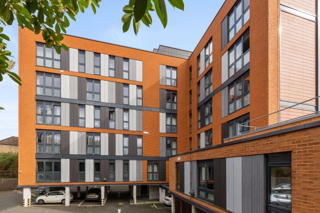 Flat 71, Vista House, Lincoln Road, Dorking, Surrey, RH4 1GP 5