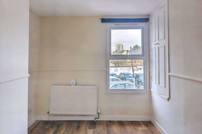 100 Mitcham Road, Croydon, CR0 3RJ 6