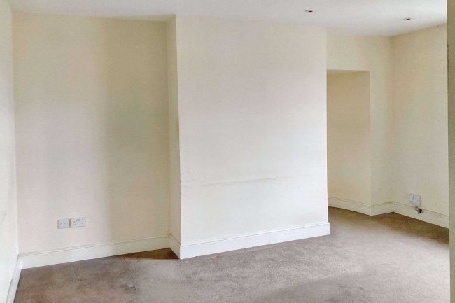 Flat 8 34 Tonbridge Road, Maidstone, Kent, ME16 8SH 5