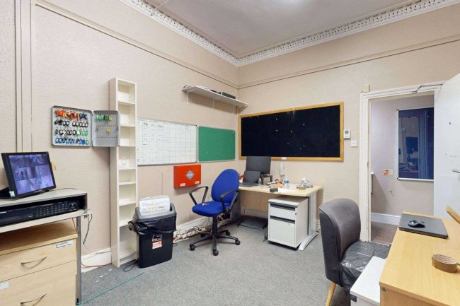 14 Weston Park, Crouch End, London, N8 9TJ 9