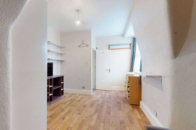 14 Weston Park, Crouch End, London, N8 9TJ 9