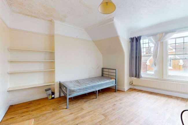 14 Weston Park, Crouch End, London, N8 9TJ 9