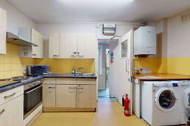 14 Weston Park, Crouch End, London, N8 9TJ 9