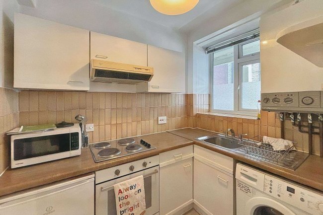 13 Angel House 20-32, Pentonville Road, Islington, London, N1 9HJ 4