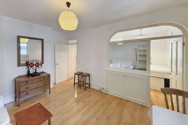 13 Angel House 20-32, Pentonville Road, Islington, London, N1 9HJ 4