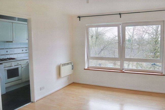 29 Eskmont Ridge, Upper Norwood, London, SE19 3PZ 9