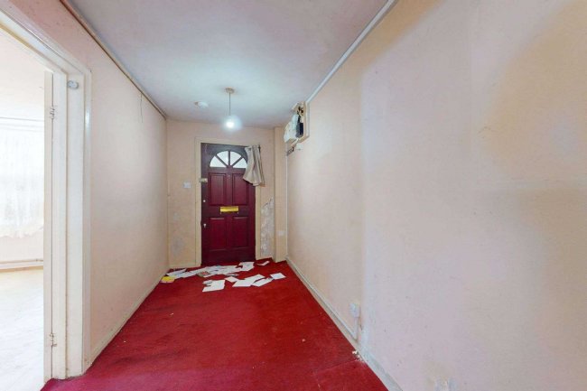 Basement Flat, 14 Wallwood Road, Wanstead, London, E11 1DF 8