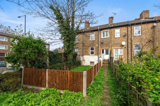 Ground Floor Flat, 4 Crescent Road, Plaistow, London E13 0LT 9