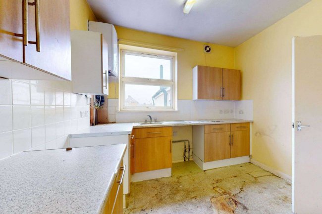 First Floor Flat, 58 Essex Road, Manor Park, London, E12 6RE 9