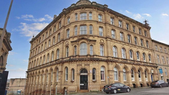 Flat 12 Howgate House, 3 Wellington Road, Dewsbury WF13 1HF 2