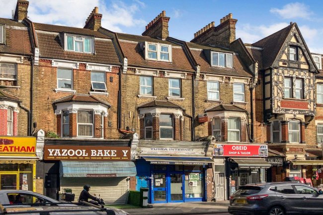 219 Streatham High Road, London SW16 6EN 9