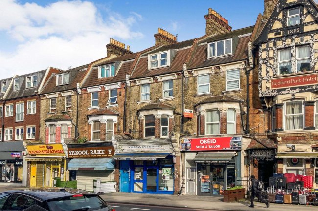 219 Streatham High Road, London SW16 6EN 9