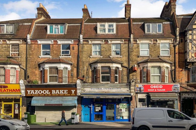 219 Streatham High Road, London SW16 6EN 9