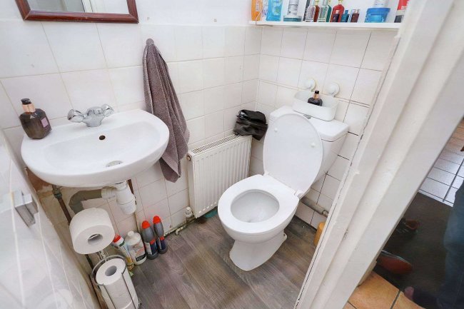 58a Godwin Road, Forest Gate, London, E7 0LG 7