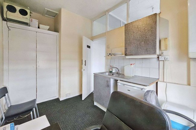 1333 Ashton Old Road, Openshaw, Manchester, M11 1JT 5