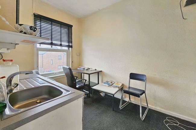 1333 Ashton Old Road, Openshaw, Manchester, M11 1JT 5