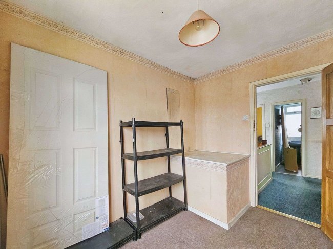 70 Fairfield Drive, Bury, BL9 7SJ 2