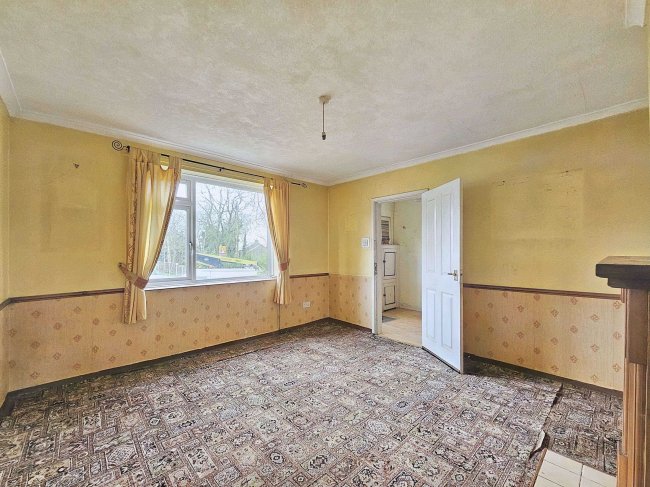 70 Fairfield Drive, Bury, BL9 7SJ 2