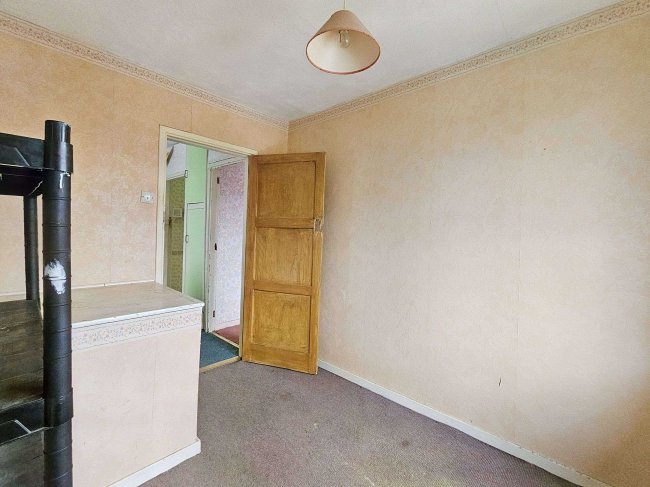 70 Fairfield Drive, Bury, BL9 7SJ 2