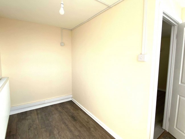 Flat 51 Honiton House, Exeter Road, Enfield, Middlesex, EN3 7TS 1