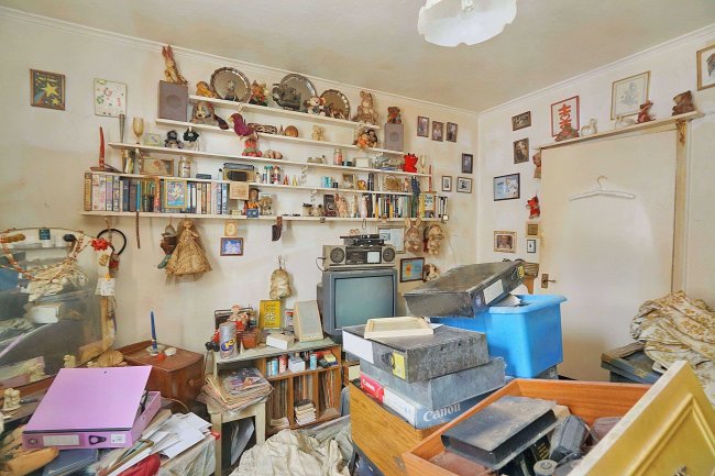 56 Merchant Street, Bulwell, Nottingham NG6 8GU 2