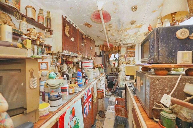 56 Merchant Street, Bulwell, Nottingham NG6 8GU 2