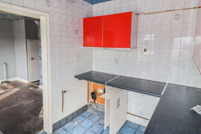 116 Oak Street, Colne BB8 0BA 6