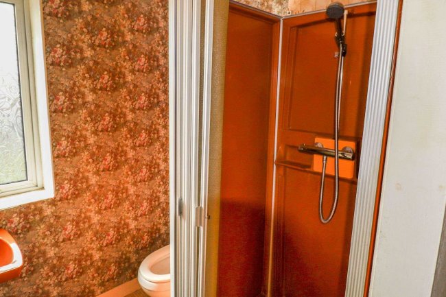 116 Oak Street, Colne BB8 0BA 6