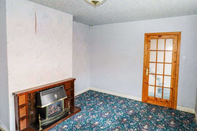 116 Oak Street, Colne BB8 0BA 6