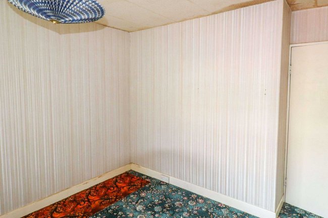 116 Oak Street, Colne BB8 0BA 6