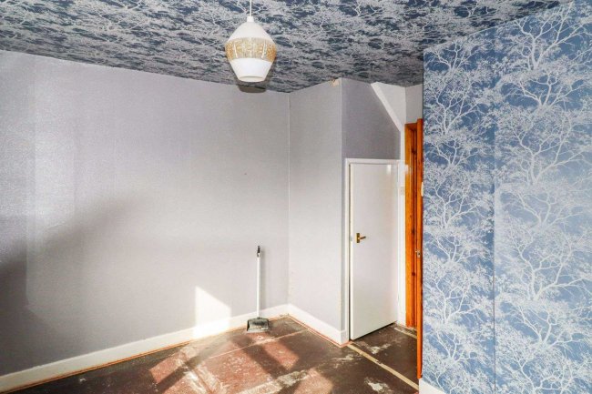 116 Oak Street, Colne BB8 0BA 6