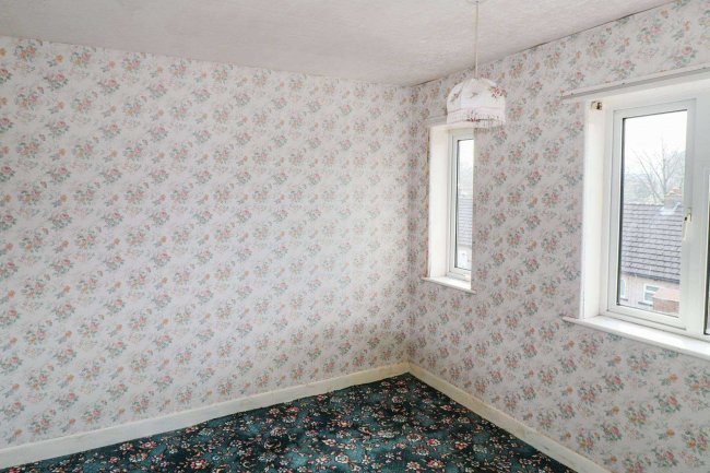 116 Oak Street, Colne BB8 0BA 6