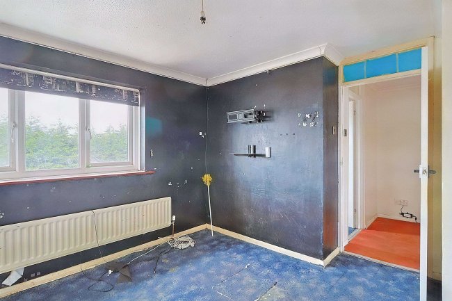 9 Oakley Close, Holbury, Southampton, SO45 2PJ 10