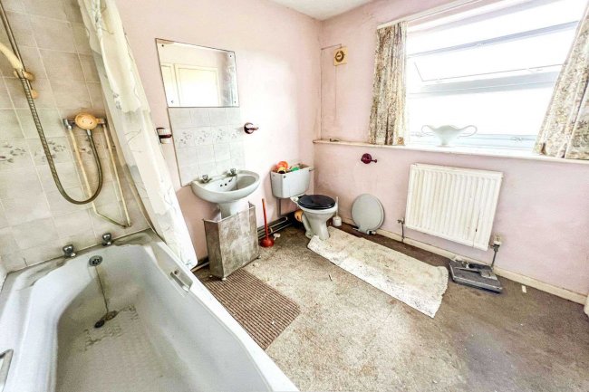 41 Curzon Street, Calne, SN11 0DE 9