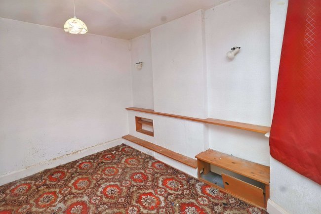 18A Highcroft Avenue, Wembley, HA0 1TG 9