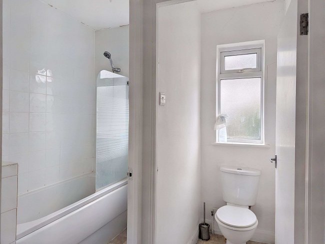 14 Ross Road, South Norwood, London, SE25 6SE 10