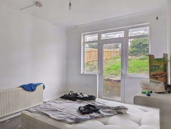 14 Ross Road, South Norwood, London, SE25 6SE 10