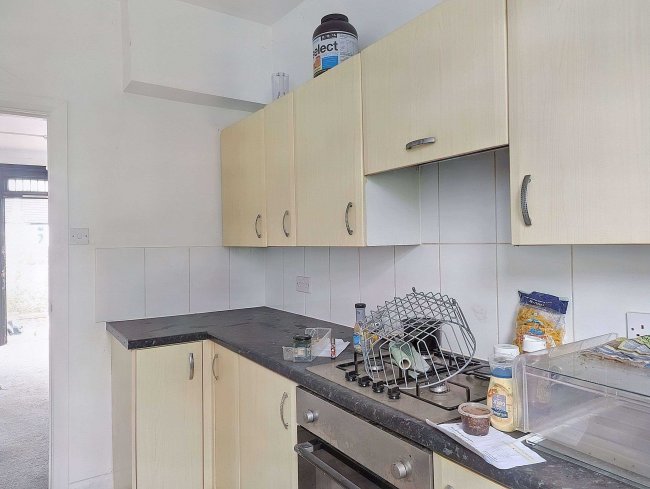 14 Ross Road, South Norwood, London, SE25 6SE 10