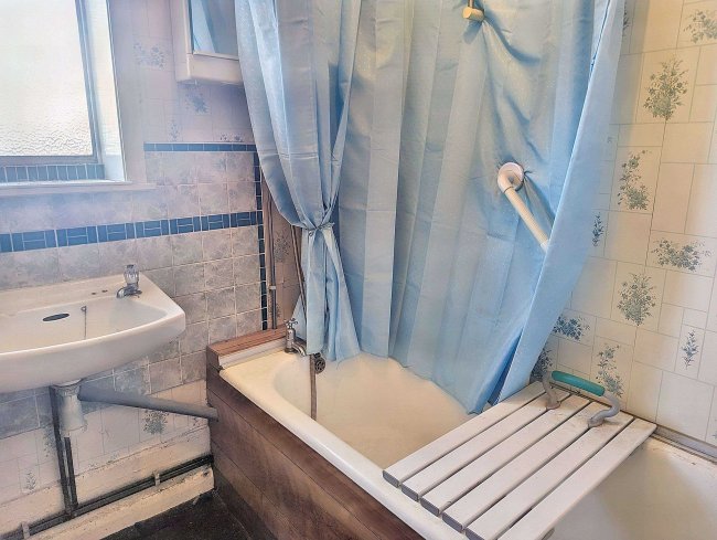 150 Southend Lane, Catford, London, SE6 3DW 8