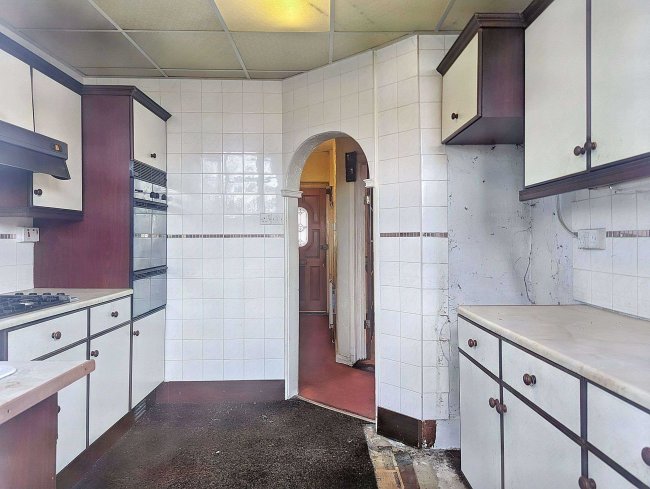 150 Southend Lane, Catford, London, SE6 3DW 8