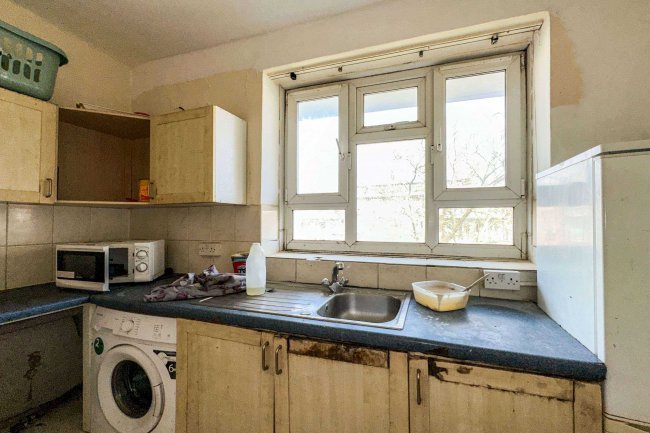 23 Holyrood House, Portland Rise, Finsbury Park, London, N4 2QD 6