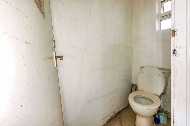 23 Holyrood House, Portland Rise, Finsbury Park, London, N4 2QD 6