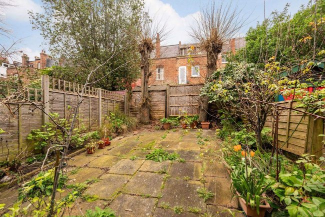 31 Harberton Road, London, N19 3JS 4