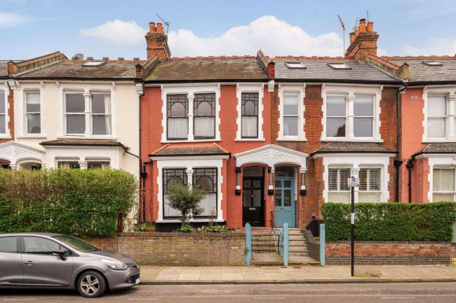 31 Harberton Road, London, N19 3JS 4