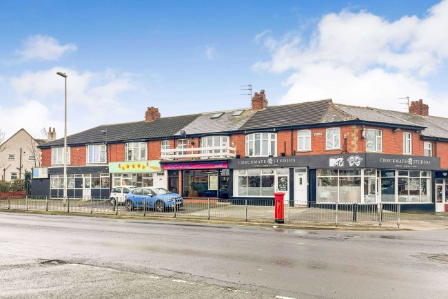 207-209 Park Road, Blackpool, FY1 5LN 2